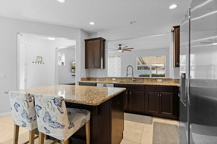 9496 Strongbark Ln — Photo 9