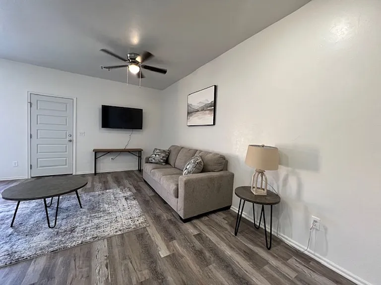 1209 SW Oklahoma Ave — Photo 14