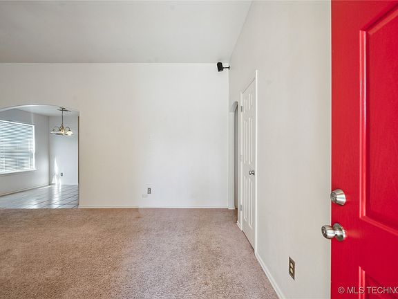 5th image of 20233 E 43rd St S