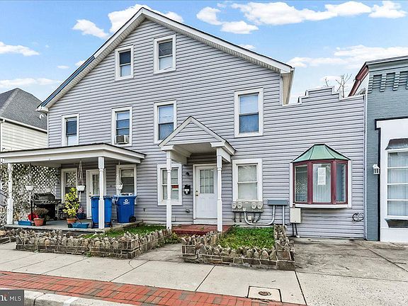 2nd image of 162 W Main St