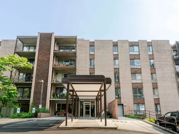 511 1st St N APT 613, Charlottesville, VA 22902