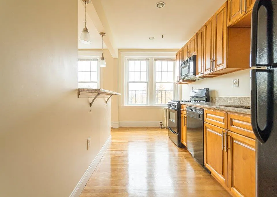 288 Chestnut Hill Ave #14A