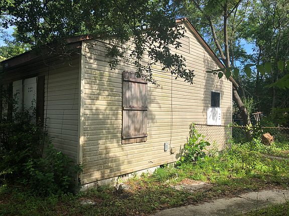 4th image of 1565 W 22nd St