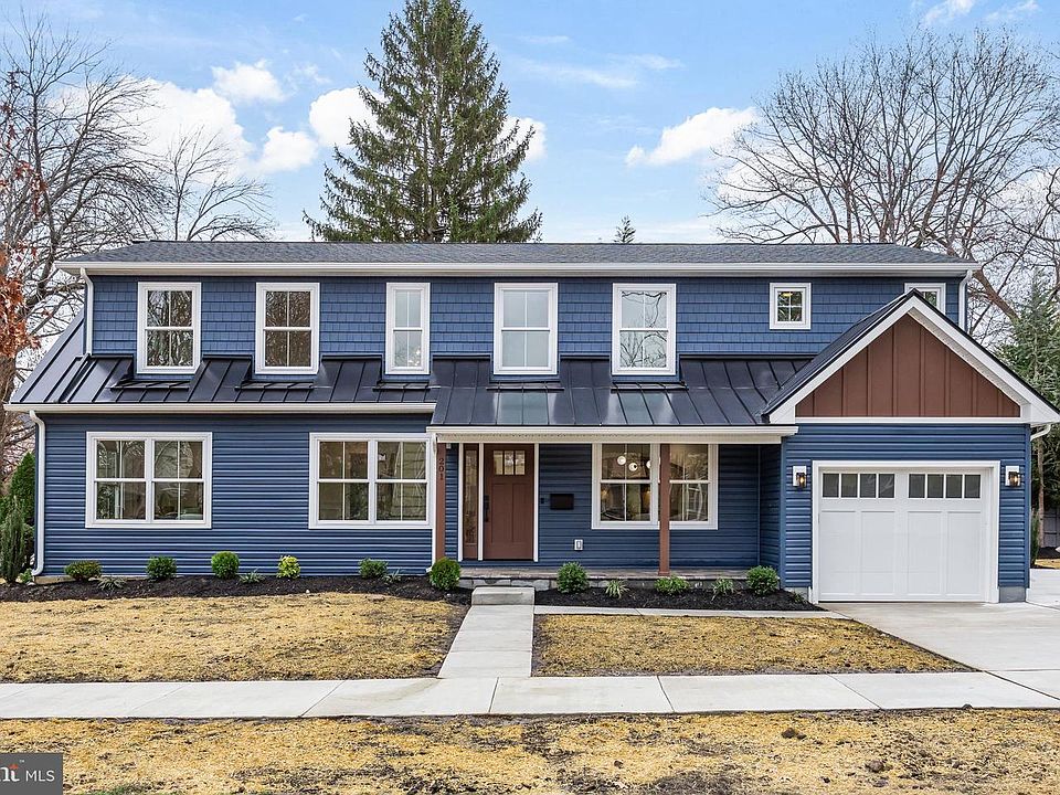 1st image of 201 Centre St