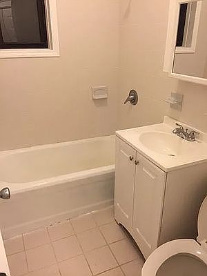 4th image of 28-4 33rd Ave #2J