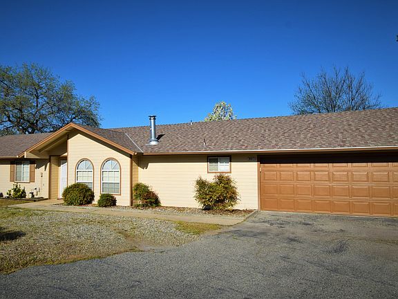 2nd image of 28913 Crystal Springs Ct