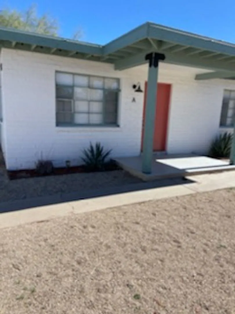 Building Photo - Willard3414/20