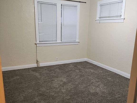 3rd image of 1313 W 66th St