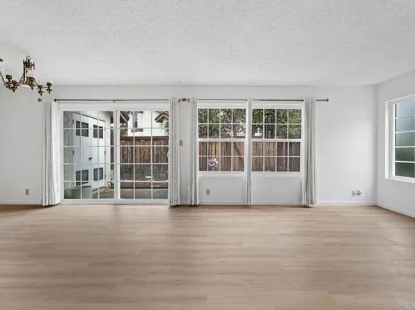 1651 S Juniper St Unit 32, Escondido, CA 92025