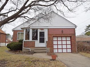 3855 Queen Crest Ave, Cincinnati, OH 45236