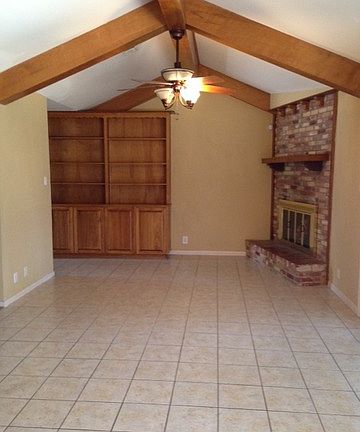 5th image of 114 S Gardenview