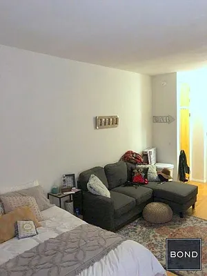 Rented by Bond New York | media 13