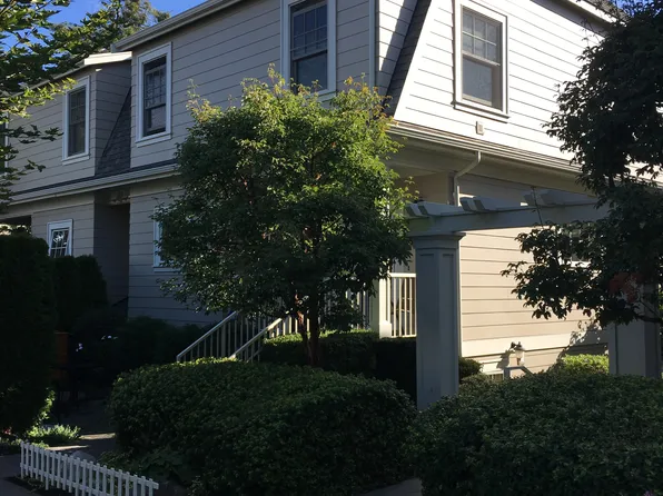 2004B California Ave SW, Seattle, WA 98116