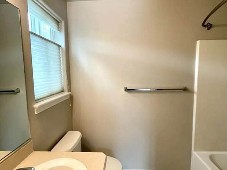 1157 SW Silver Lake Blvd — Photo 13