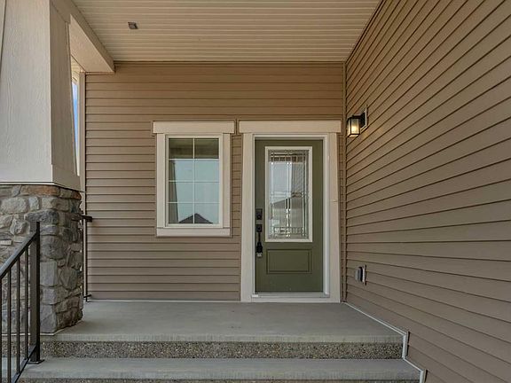 2nd image of 458 W Baywater Grn SW