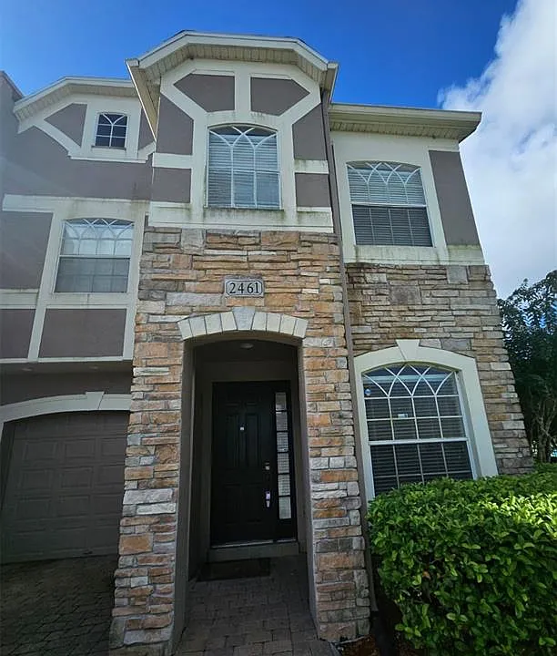 2461 Chatham Place Dr