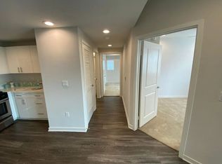 6334 Woodman Ave #314, Van Nuys, CA 91401