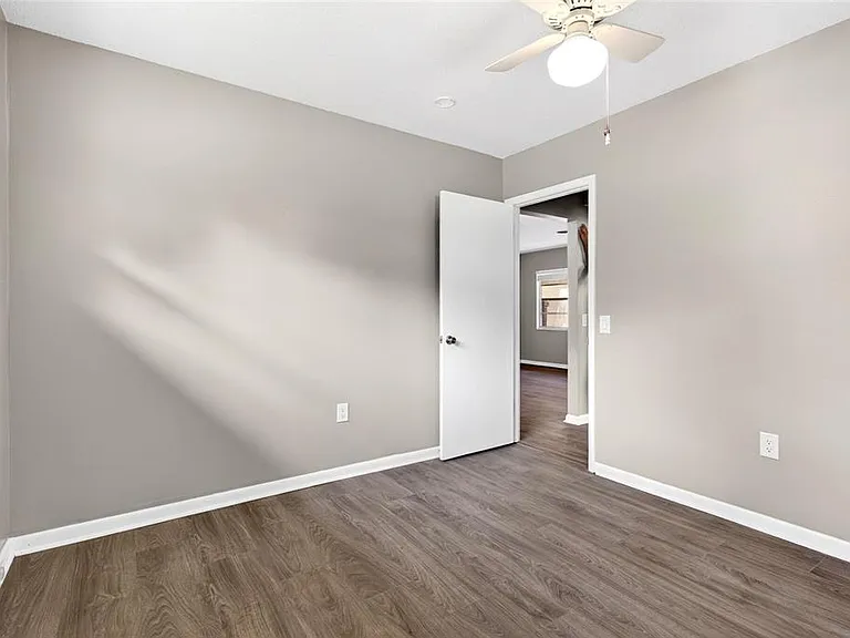 3423 SW 27th St — Photo 8