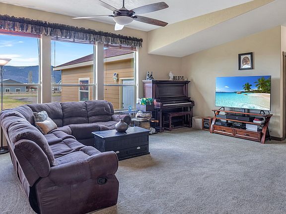 3rd image of 15432 Sarajo Ln