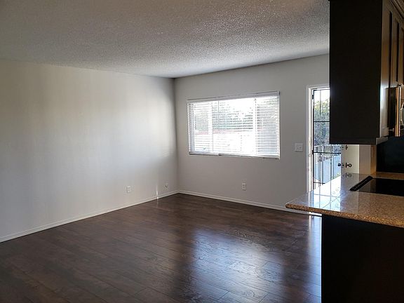 5th image of 3714 42nd St #3