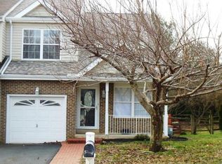 13 Eynon Ct, Hockessin, DE 19707