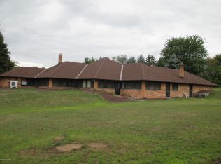 85 Police Grove Rd, Drums, PA 18222
