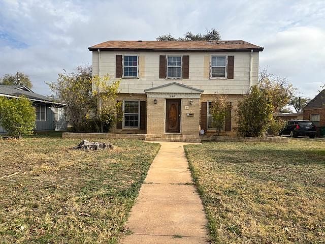 1st image of 612 E Parkway St