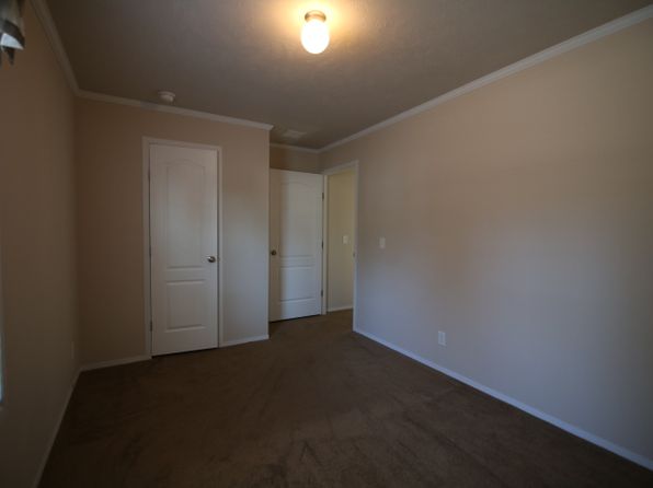 13860 Pinewood Dr #223, Grand Haven, MI 49417