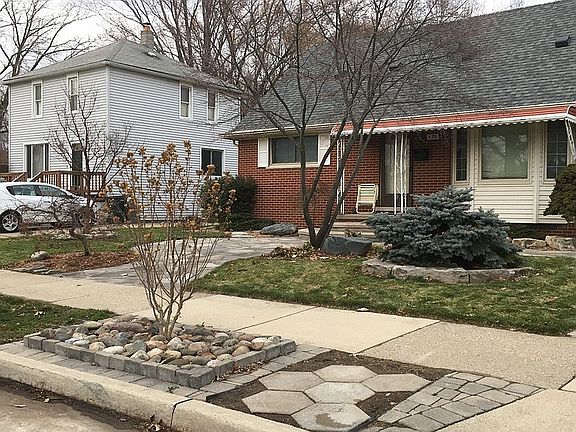 3rd image of 21251 Bon Brae St
