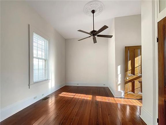 5th image of 3324 Constance St