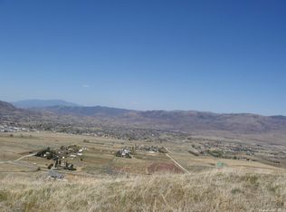 19747 Sunny Ln, Tehachapi, CA 93561