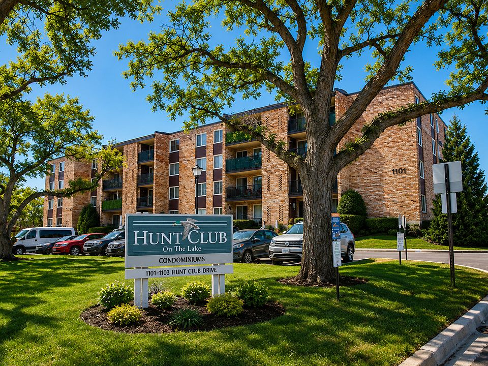 1st image of 1101 S Hunt Club Dr APT 403