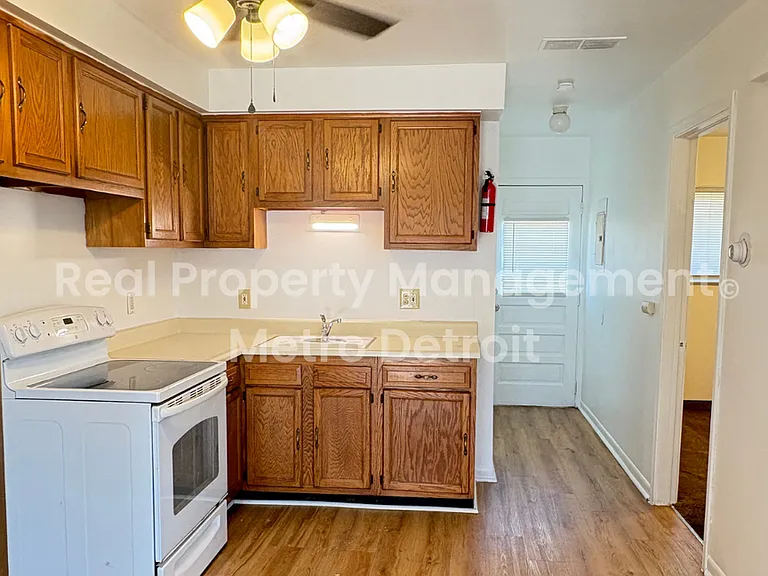 4182 Drouillard St — Photo 5