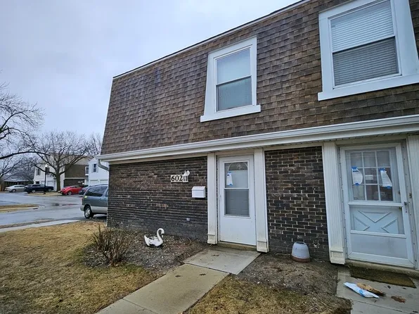 602 Bryn Mawr Ct #602, Schaumburg, IL 60194
