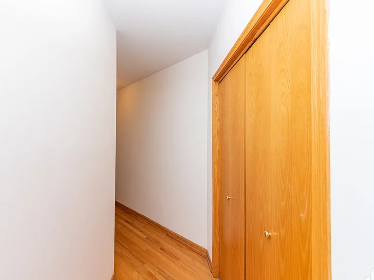 1940 W Diversey Pkwy #1W — Photo 15