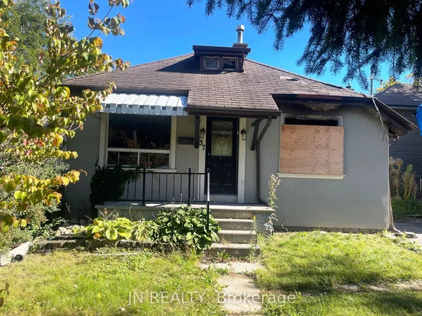 37 Rosedale Ave W, Brampton, ON L6X 1K3