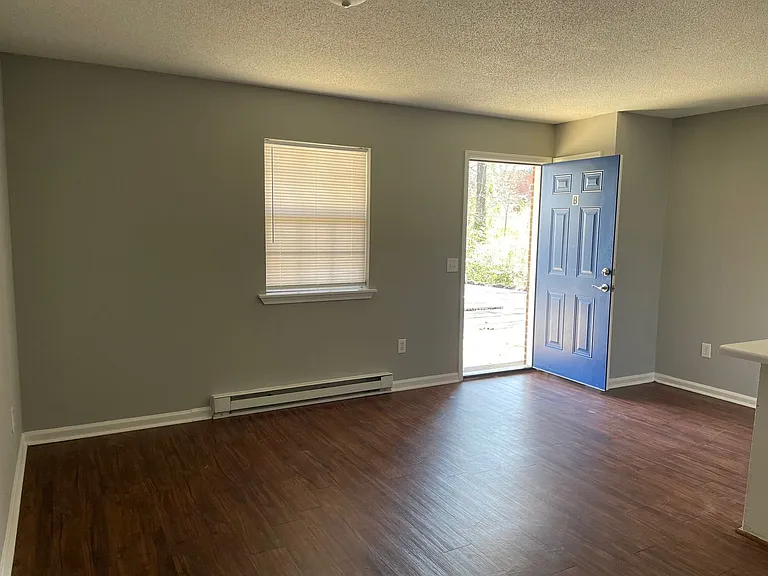 732-740 Hammer Ave #806 — Photo 5
