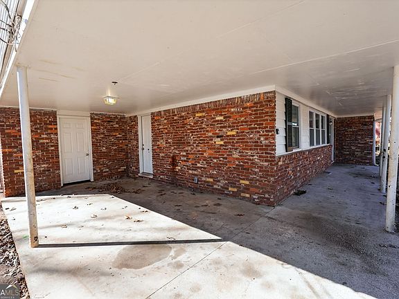 4th image of 3011 Kelley Chapel Rd