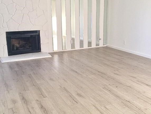 2nd image of 9210 Van Nuys Blvd Unit 3