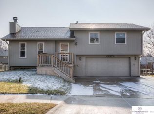 15373 U St, Omaha, NE 68137