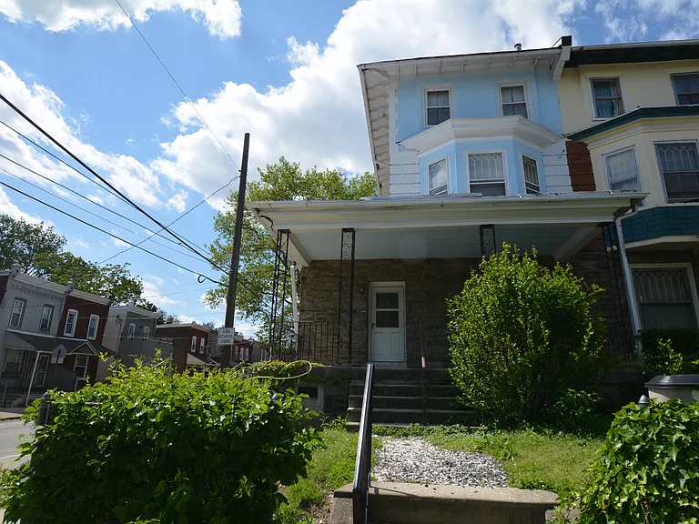 253 W Hansberry St #1F — Photo 22