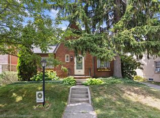 2207 Delaware Blvd, Saginaw, MI 48602