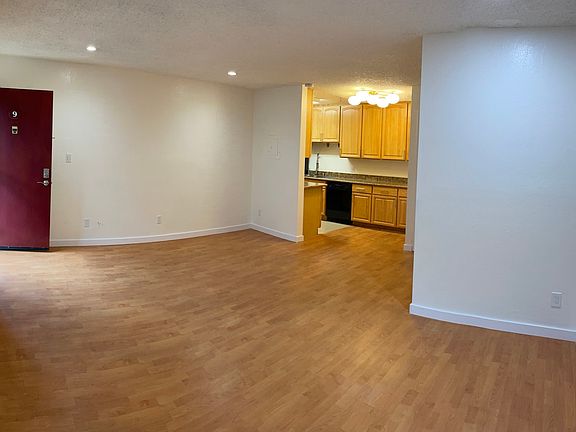 2nd image of 402 Boardwalk Ave APT 9