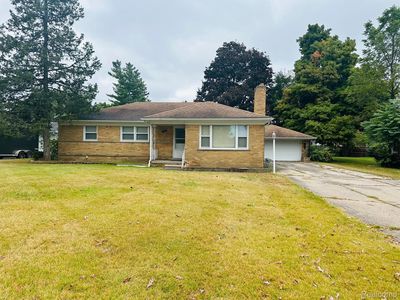 2230 Middlebelt Rd, West Bloomfield, MI, 48324