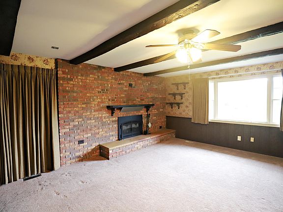 5th image of 4042 W Farrand Rd