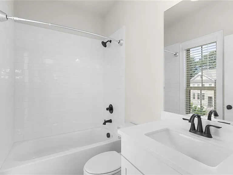 301 Marlowe Aly — Photo 39