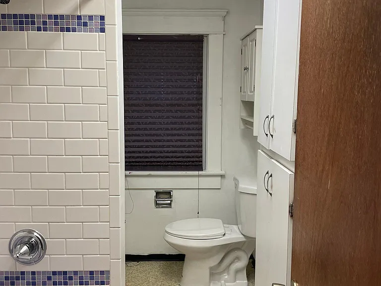 191 S Maple Ave — Photo 17