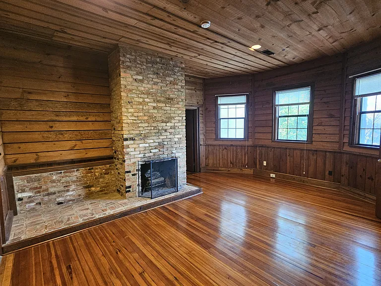 815 S Milledge Ave #5 — Photo 2