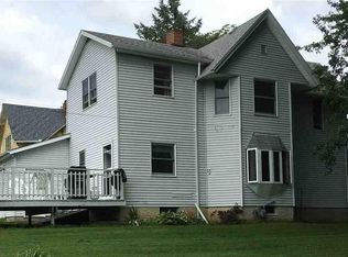 115 Calumet St, Savanna, IL 61074