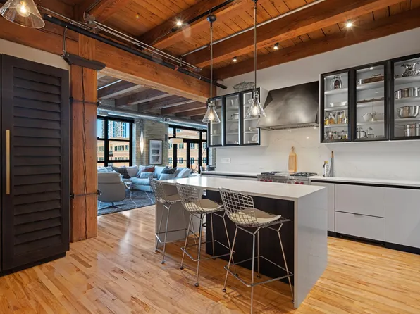 607 Washington Ave S APT 406, Minneapolis, MN 55415